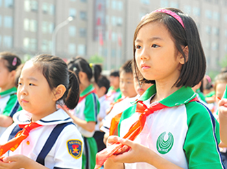 2012年10月12日翠微小学开展“红领巾心向党”主题队日活动